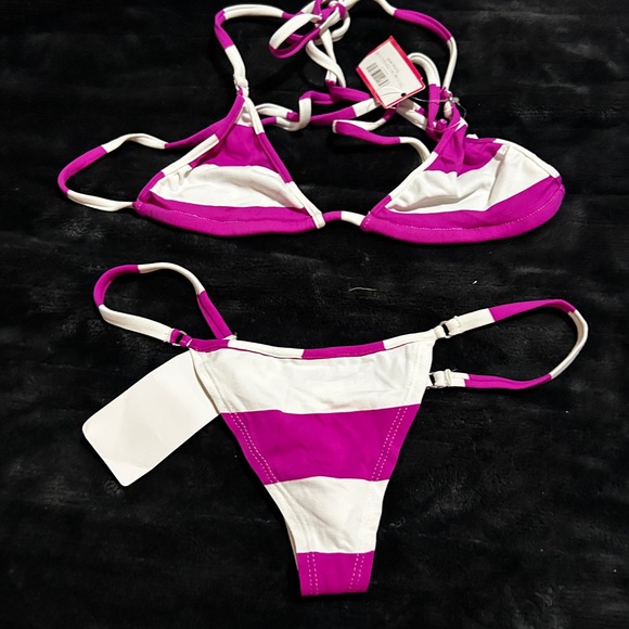 Wicked Weasel 2 piece. Bottom size medium. Top size small - Picture 2 of 5